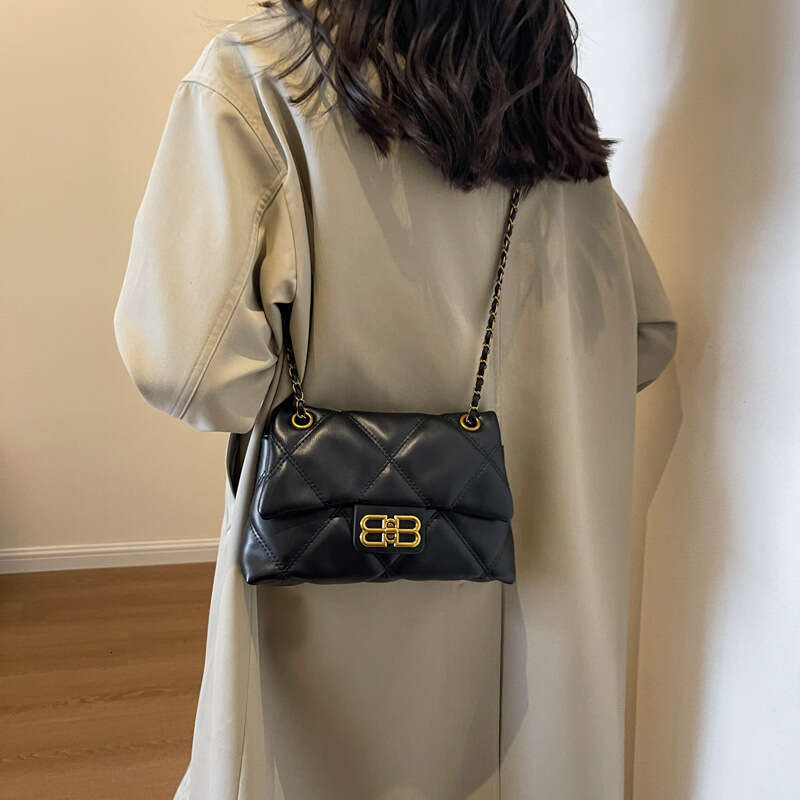 New Quilted Chanel Style For Women 2025 New Chain Single Shoulder Crossbody Leather Texture Small Square Bag