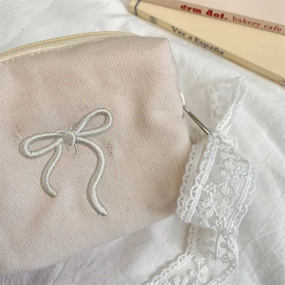 Portable Bow Coin Purse with Lace Ribb Korean Style Cute Zero Wallet Soft Zipper Pouch Sanitary Napkin Storage Bag Earphe Y250707