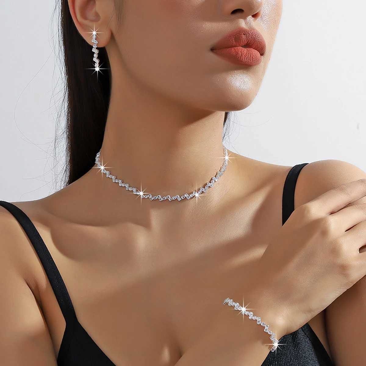 4PC Womens Fashion Copper Claw Chain Minimalist Necklace Earrings Bracelet Jewelry Set for Wedding Banquet Party Holiday Gift XJ250707
