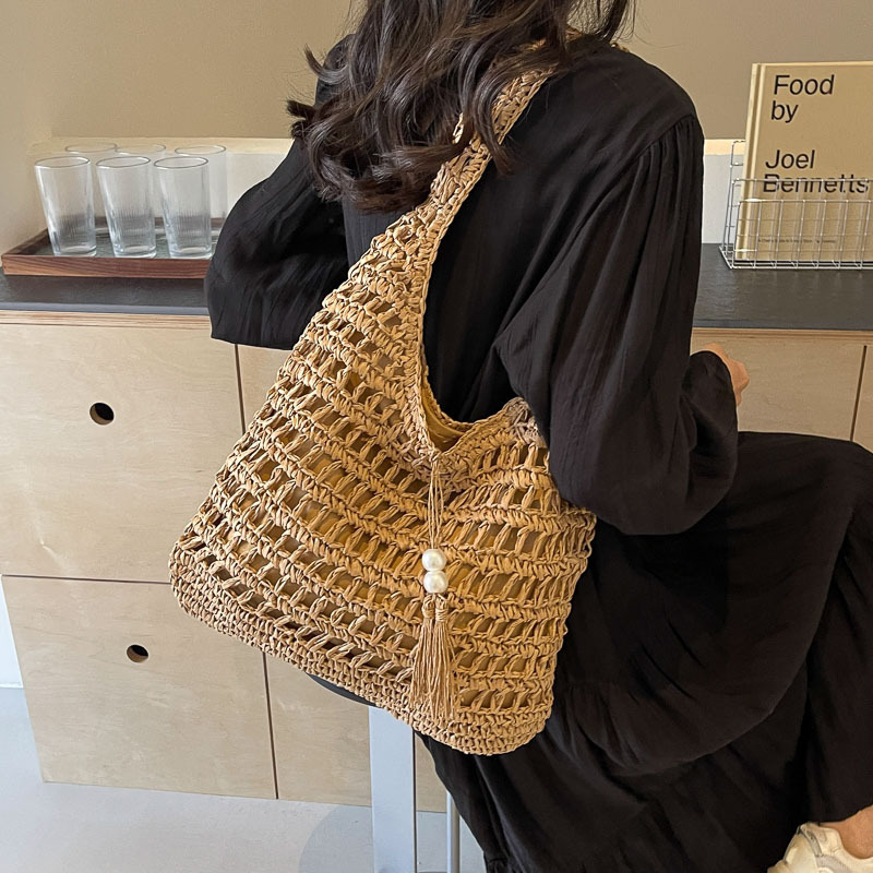 Free shipping designer Trendy Woven Large Bag for Women 2025 New Summer Fashion Beach Hollow Out Beach Bag Versatile Straw Bag