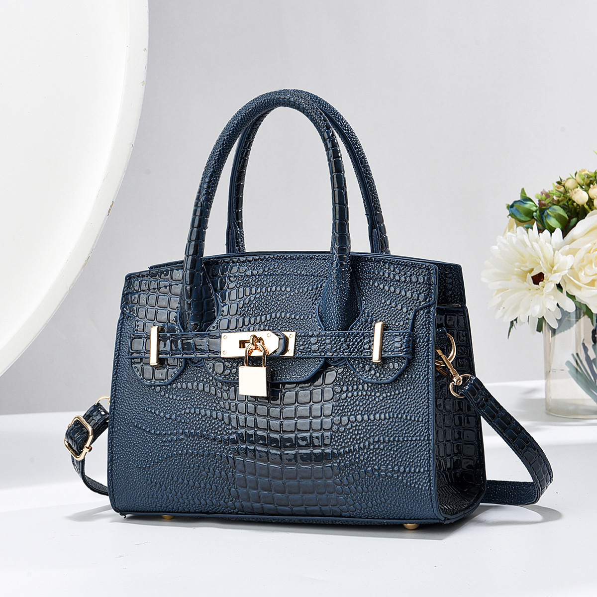 Free shipping designer's new handbag, bright colored leather, stone patterned crocodile patterned handbag, shoulder bag, mother bag, women's