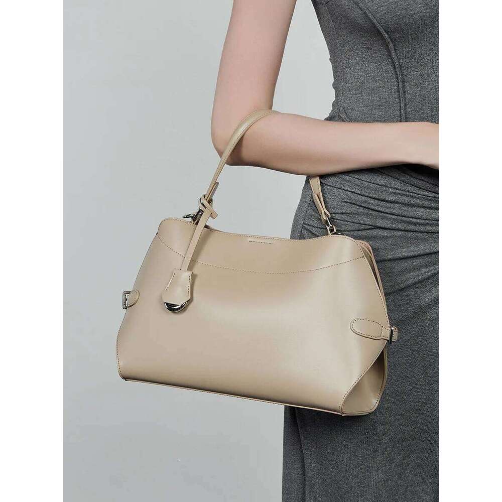 Women's Toptrends Cowhide Genuine Leather Handbags For Women Designer Office Tote Shell Work Ladies Shoulder Crossbody Bags