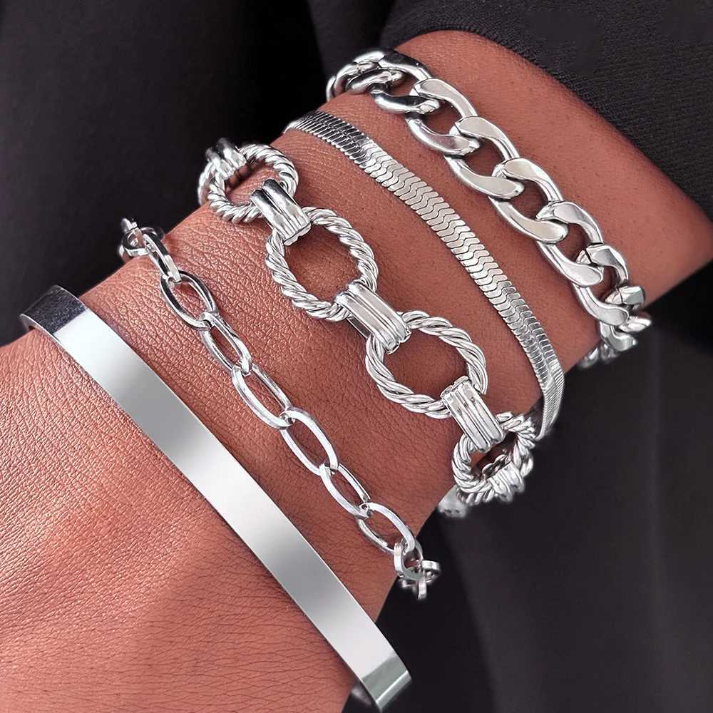 Stainless Steel Jewelry Set Five Bracelets Set Classic Ornate Design Jewelry Set For Women Jewelry Fashion New Products Gifts XJ250707