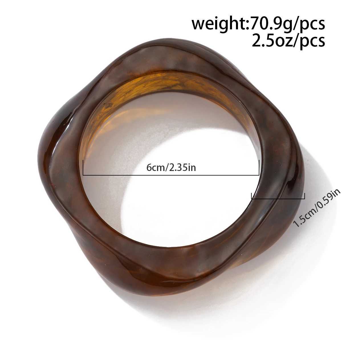Lacteo Acrylic Vintage Irregular Bangles For Women Classic Large Geometric Wrap Bracelets Girls Retro Jewelry New Accessories XJ250707