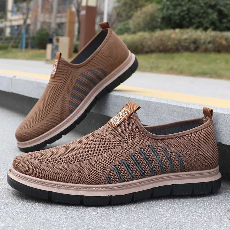 Mens Casual Sneakers Spring Summer Breathable Mesh Lightweight Soft Sole Antimicrobial Sneakers Y250707