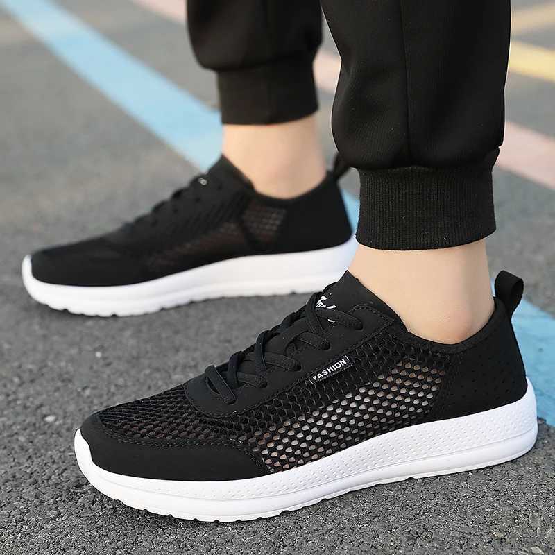 Mens Casual Style Sneakers Running Shoes Mesh Surface Refreshing Breathable Sole Wear-Resistant Non-Slip Stock Y250707