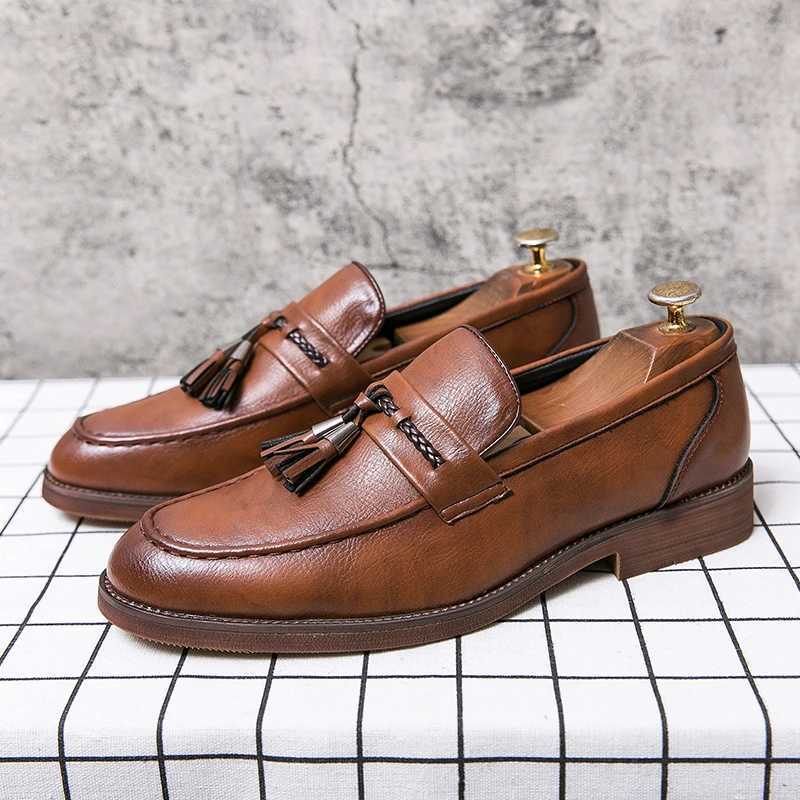 Pointed casual for men fringed slip-on mens shoes with beef soles boat shoes by Fion hair stylist Fion shoes Y250707