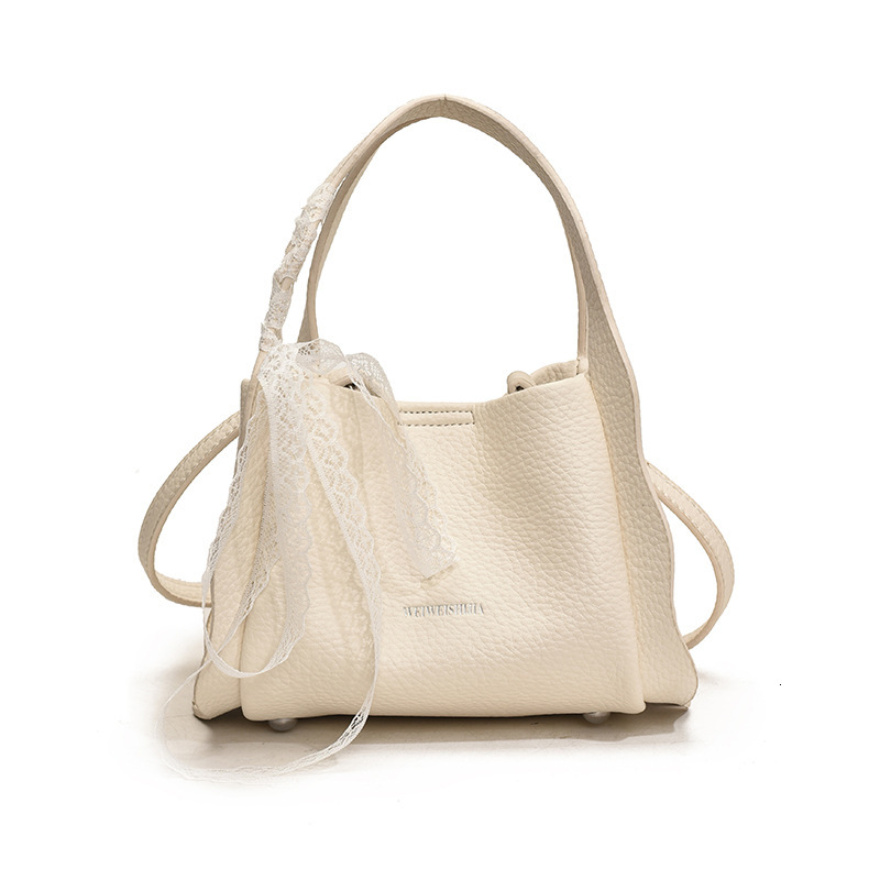 Free shipping designer Handbag Fashion Casual Bucket Bag 2025 Spring New Korean Style Trendy Versatile Shoulder Bag High-end Crossbody Bag