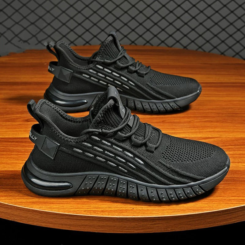 Summer New Breathable Mesh Men's Trendy Versatile Flyknit Sneakers Casual Running Shoes