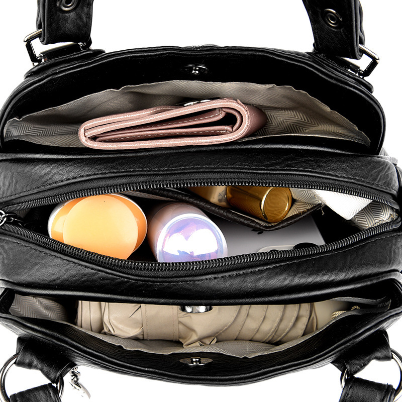 Paris Kangaroo 2025 Designer's New Large Capacity Single Shoulder Crossbody Bag, Suitable For Middle-aged Mothers