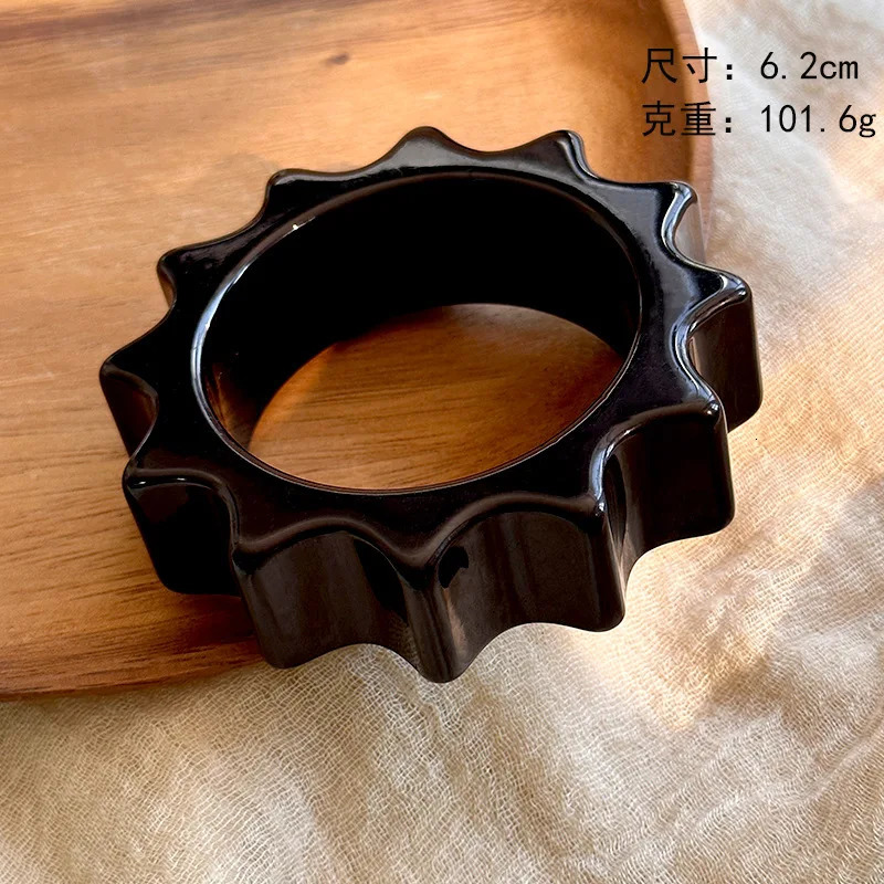 Statement Heavy Irregular Black Resin Acrylic Chunky Large Bangles For Women Geometric Wide Bracelets Girls Party Hand Jewelry 250701