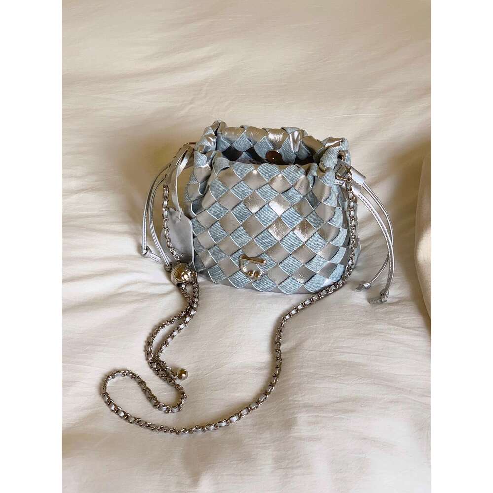 New Niche Design Bucket for Women Summer Novelty Woven Chain Shoulder Crossbody Small Bag Trendy