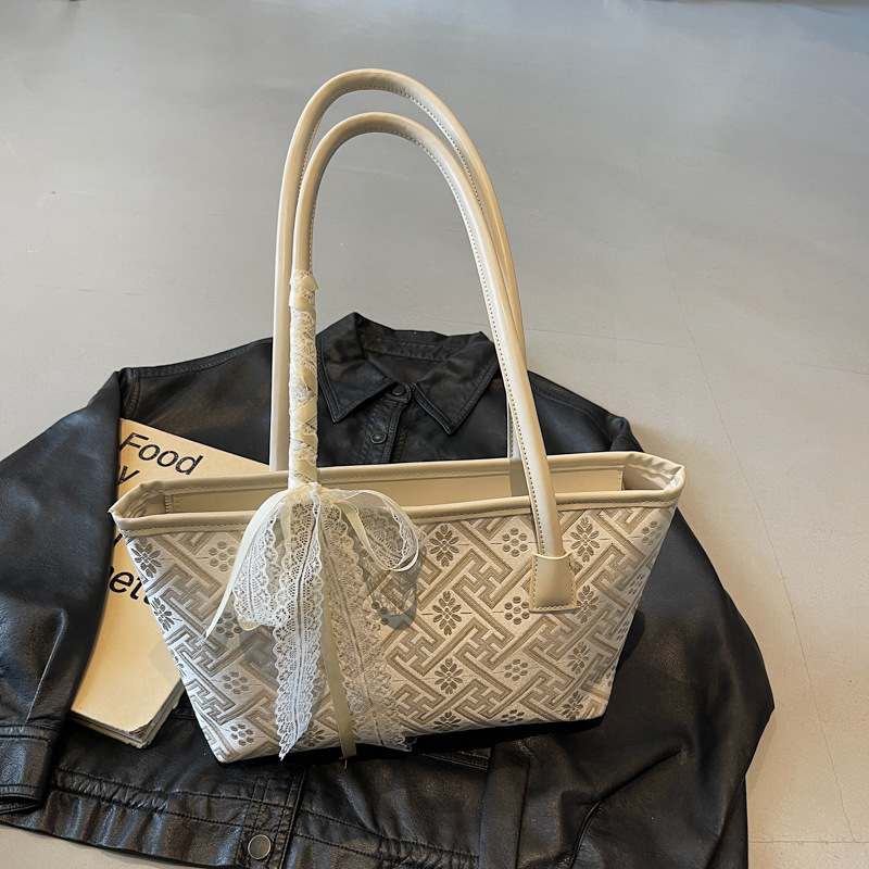Free shipping designer New Chinese Style Tote Bag for Women 2025 New Trendy Fashion Versatile Shoulder Bag Niche Large Capacity Underarm Bag