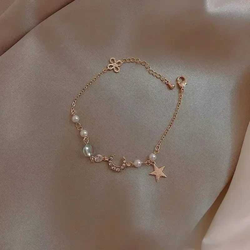 Bracelet Female Niche Design Bracelet Trendy Fashion Simple Bracelet Best Friend Star And Moon Pearl Bracelet Women Luxury Bracelet XJ250707