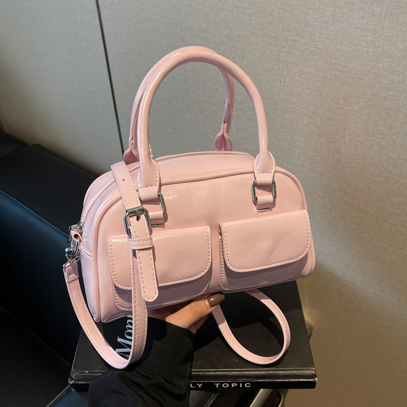 Free shipping designer Handbag Portable Versatile Travel Bag 2025 New Trendy Fashion Single Shoulder Bag Korean Style High-end Versatile Crossbody Bag
