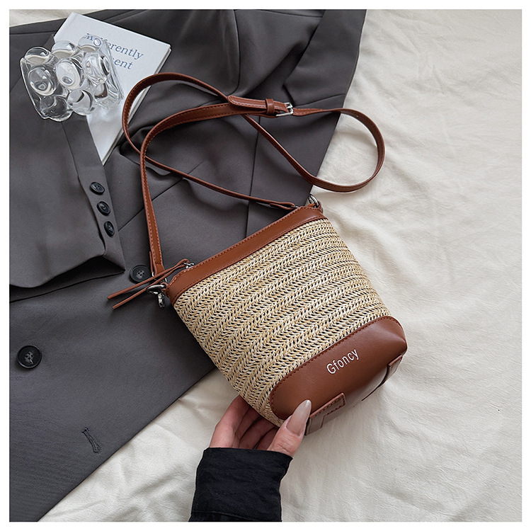 Free shipping designer Bohemian Straw Small Bag for Women 2025 New Summer Fashion Woven Crossbody Bag Trendy Bucket Bag