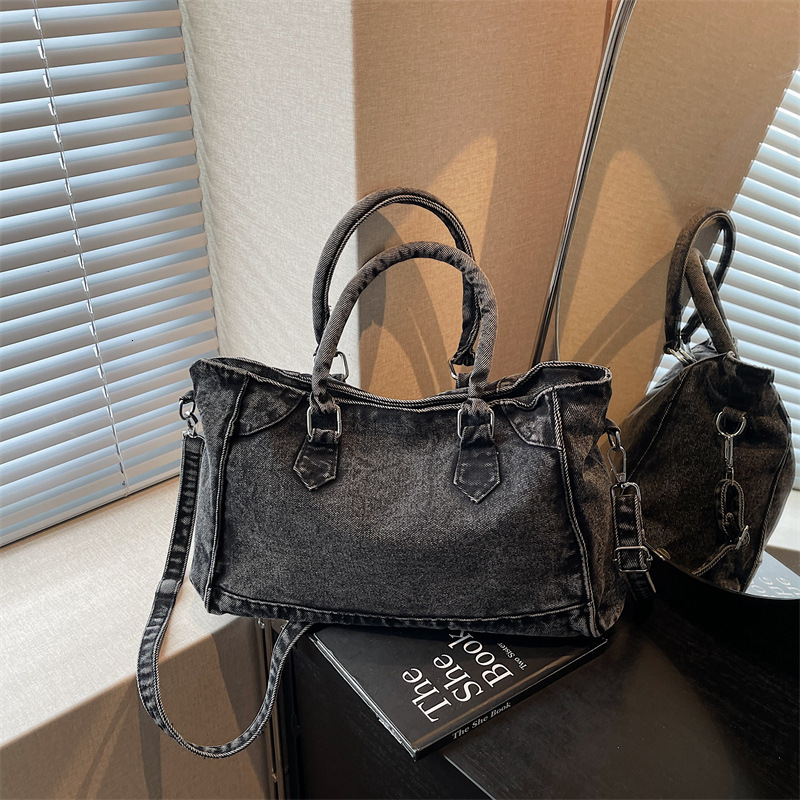 Free shipping designer Hong Kong Style Retro Large Capacity Denim Bag for Women New Trendy Fashion Handbag Commuter Bag Casual Shoulder Bag Tote Bag