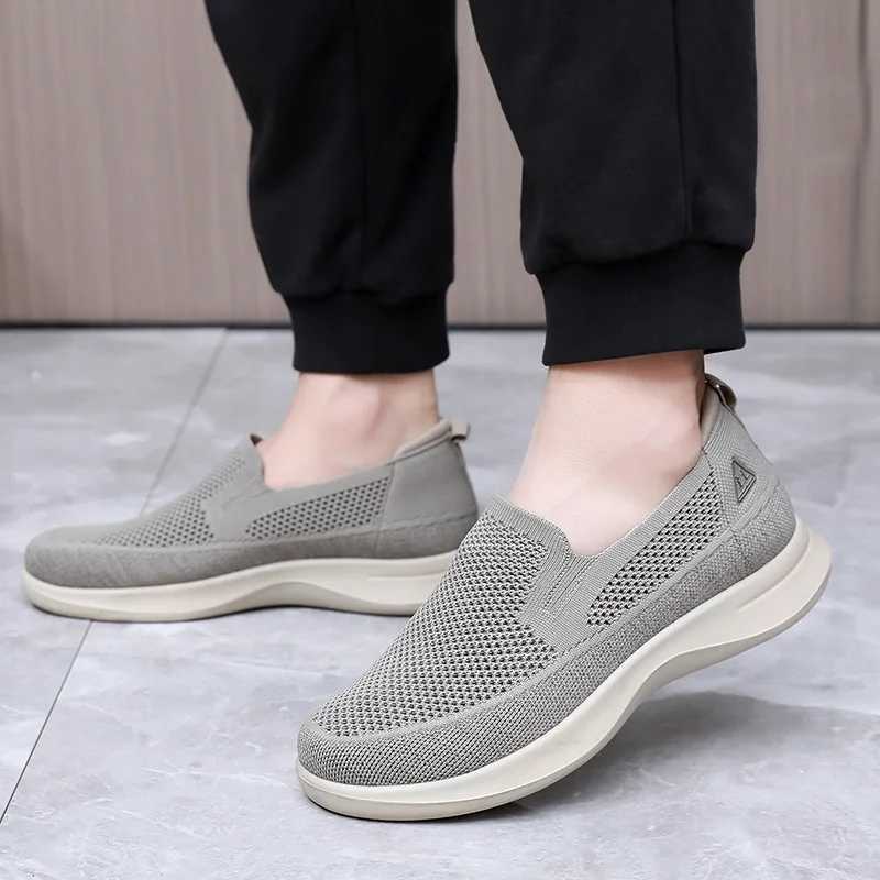 New Summer Breathable Walking Sports Shoes for Men Anti-Slip Wear-Resistant Soft-Soled and Comfortable Casual Shoes Y250707