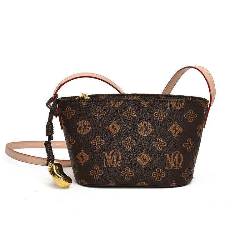 Free shipping designer Exquisite Super Popular White Three-Color Bag for Women 2025 New Summer Versatile Crossbody Bag Small Bag High-End Mini Bucket 