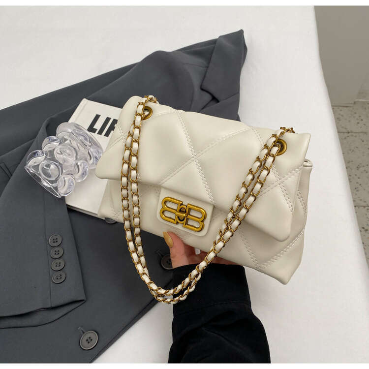 New Quilted Chanel Style For Women 2025 New Chain Single Shoulder Crossbody Leather Texture Small Square Bag