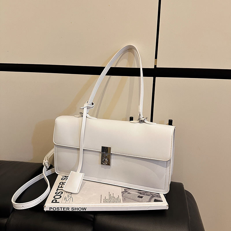 Free shipping designer Korean Fashion Versatile Simple Commuter Baguette Underarm Bag for Women 2025 Summer New High-Quality Textured Shoulder Bag