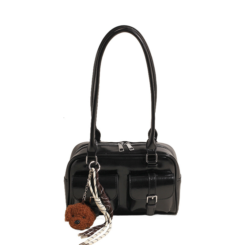 Free shipping designer Ankola Red Underarm Bag Commuting Bag for Women Large Capacity New Niche Design Shoulder Bag Pillow Bag