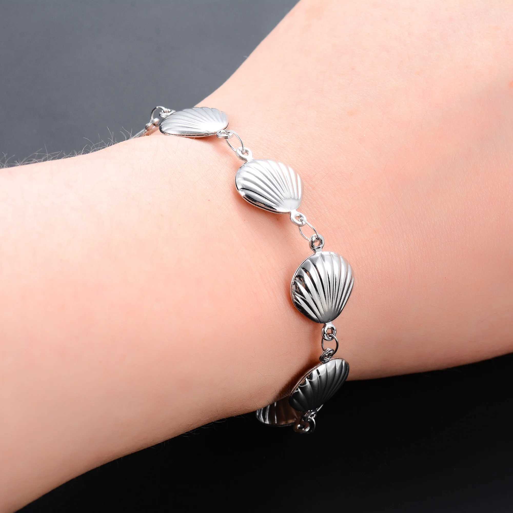 Cute Stainless Steel Shell Chain Bracelet Anklet for Women Link Hand Foot Chain Bangle Summer Beach Metal Jewelry AccessoriesXJ250707