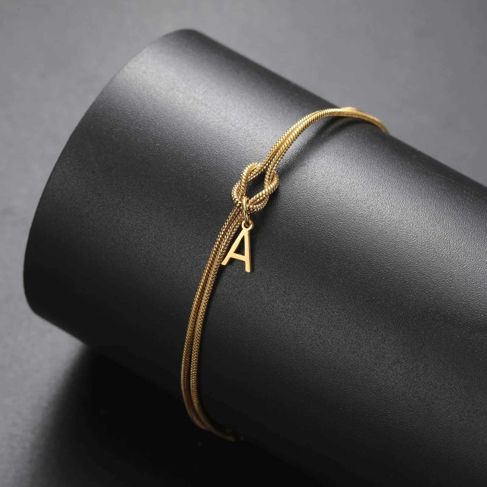 Skyrim Mens and Womens Initial A-Z Pendant Bracelet Stainless Steel Fashion Snake Chain Jewelry Couple Party Gift Wholesale XJ250707
