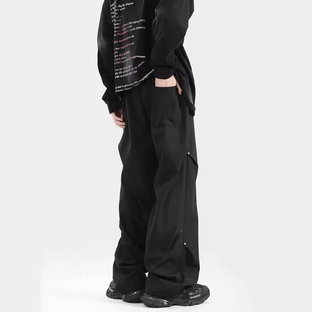 Trendy Black Cropped Studded Mens Pants Loose Fit Sensible Straight Leg Cargo Casual Trousers High Quality Durable Material y250704