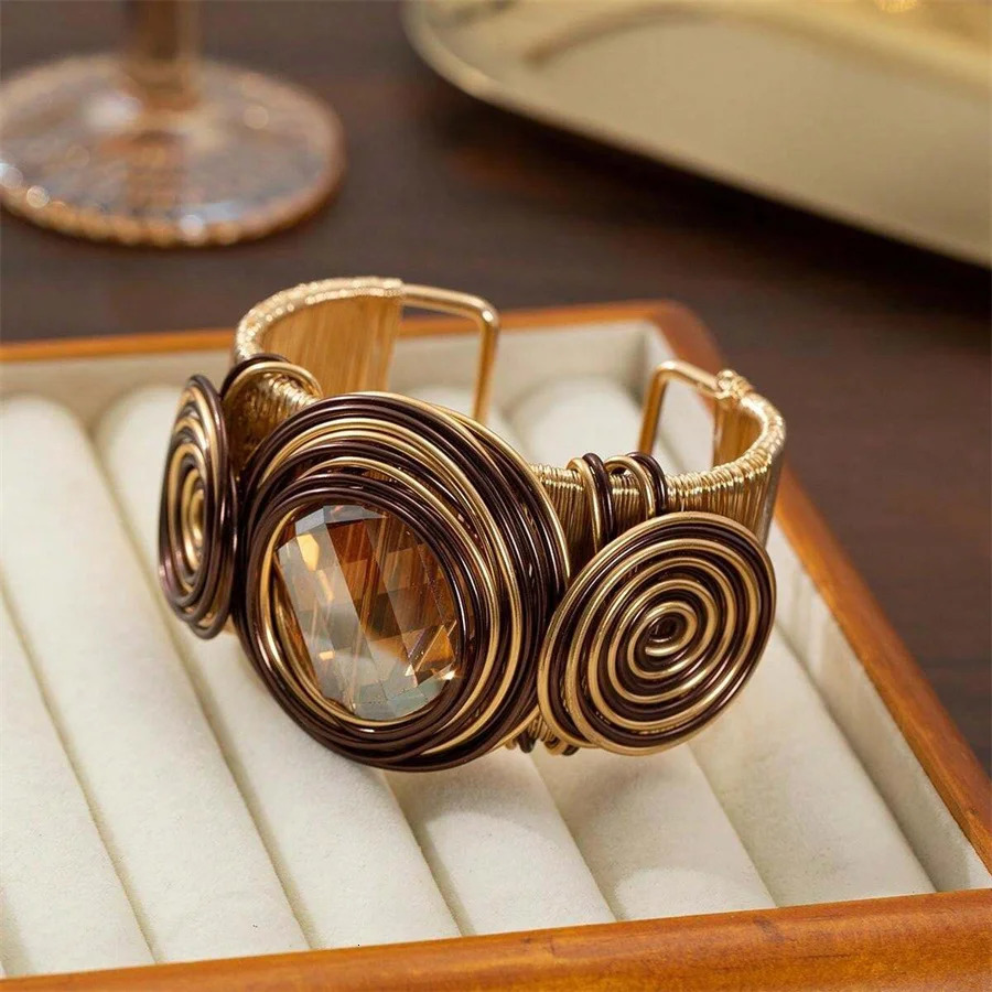 Exaggerated Metal Wire Winding Cuff Bracelet Big Brown Rhinestone Heavy Metal Bracelet For Women Personality Jewelry 250701