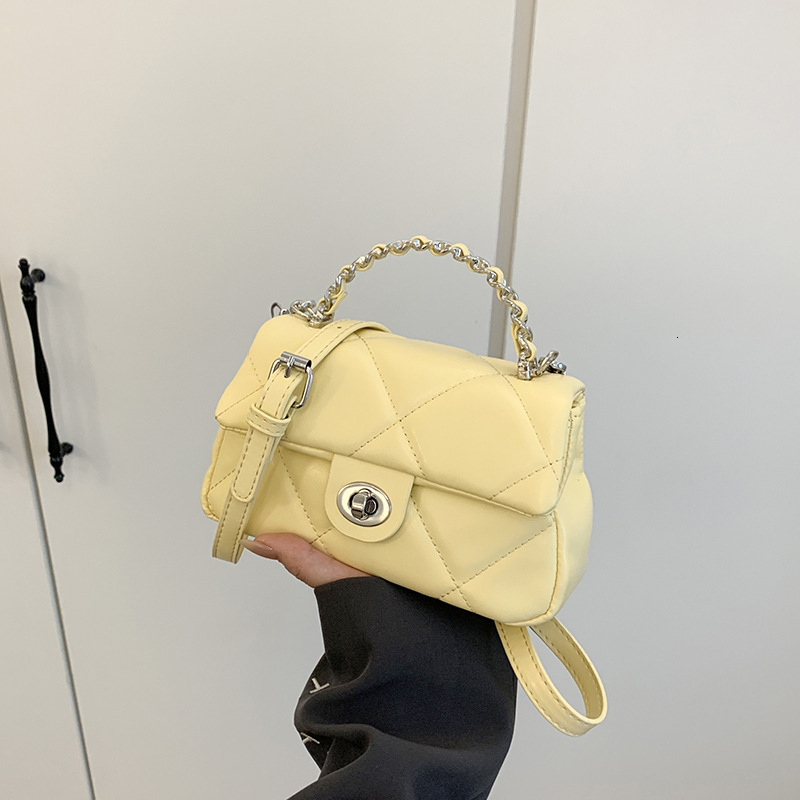 Free shipping designer Korean Style Super Popular Small Square Bag for Women 2025 Hot Item Niche High-End Quilted Chain Bag Versatile Crossbody Bag