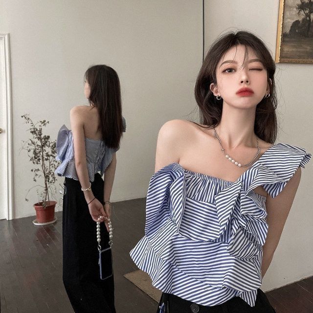 Irregular off shoulder striped shirt womens summer design sense of minority short shirt Ruffle age reducing short sleeve top 210421