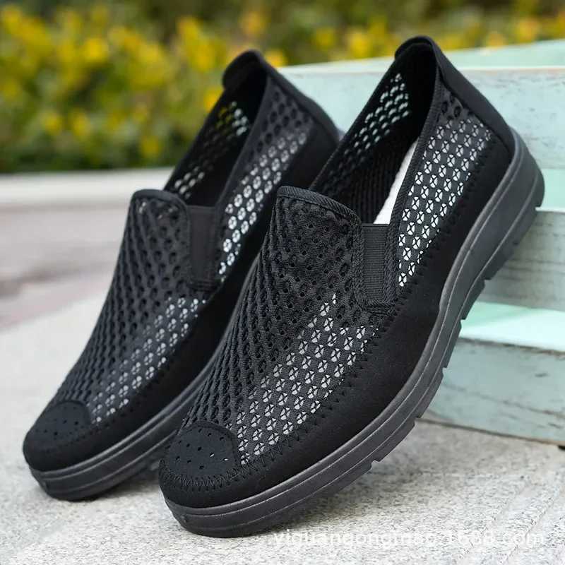 2023 Summer Men Shoes Mesh Breathable M Casual Flats Shoes Slip On Men Loafers Non-Slip Work Shoes Y250707