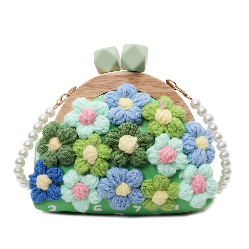 Free shipping designer Summer Green Woven Crossbody Bag Small Bag for Women 2025 New Cute Mini Forest Style Clip Bag