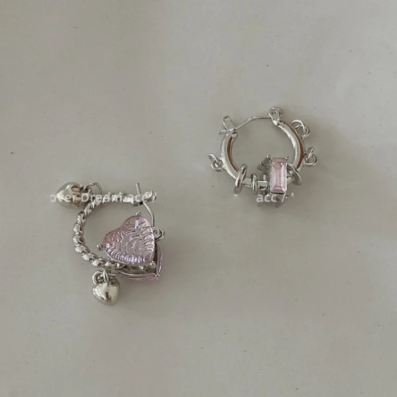 Y2k Pink Crystal Heart-Shaped Rectangular Asymmetrical Ear Buckle Metal Heart-Shaped Pendant Womens Banquet Earrings 250701