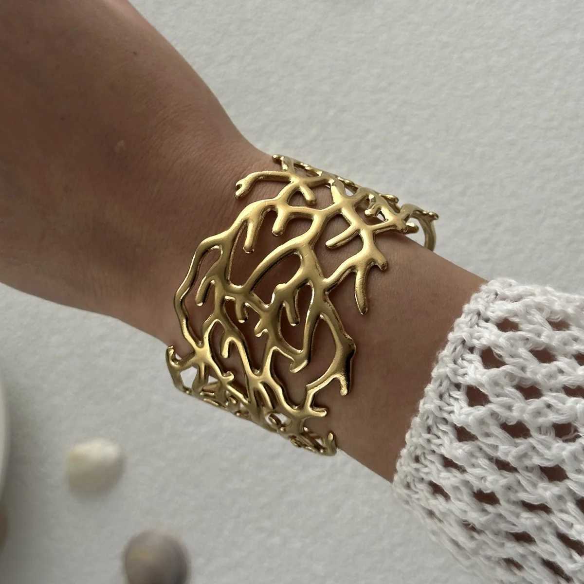 Exaggerated Metal Shell Starfish Flower Bangles Bracelets For Women Men Stainless Steel Fish Bow Heart Open Cuff Bangle Jewelry XJ250707