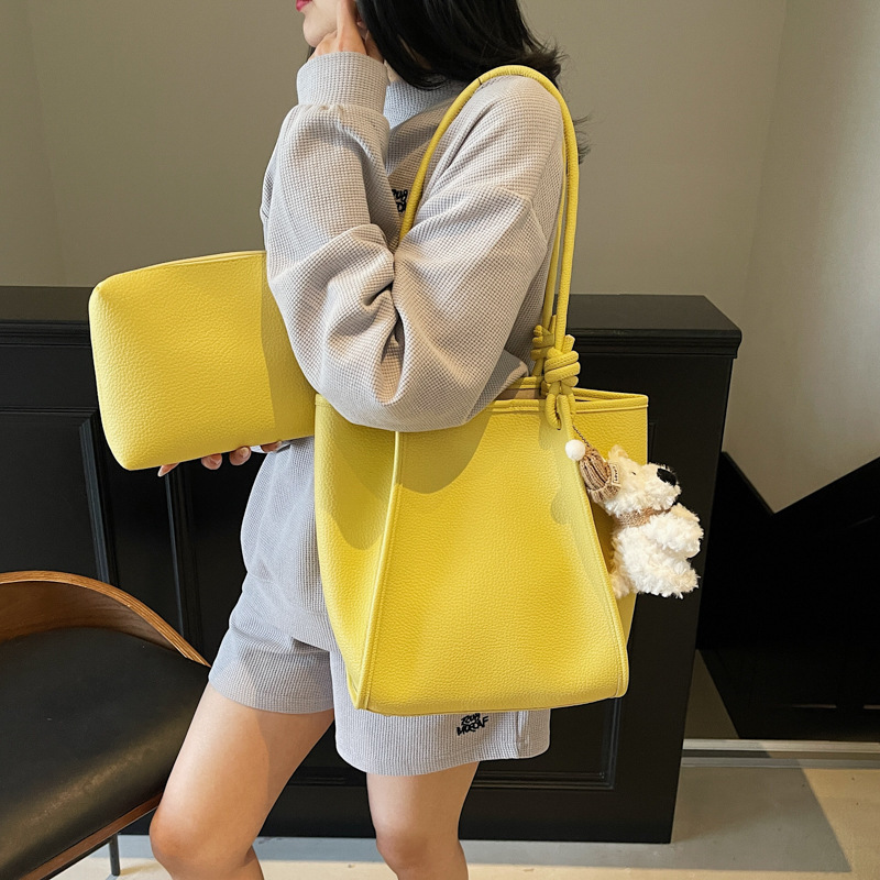 Free shipping designer Spring Summer Niche Large Capacity Shoulder Bag for Women Korean High-End Tote Bag 2025 New Versatile Fashion Handbag