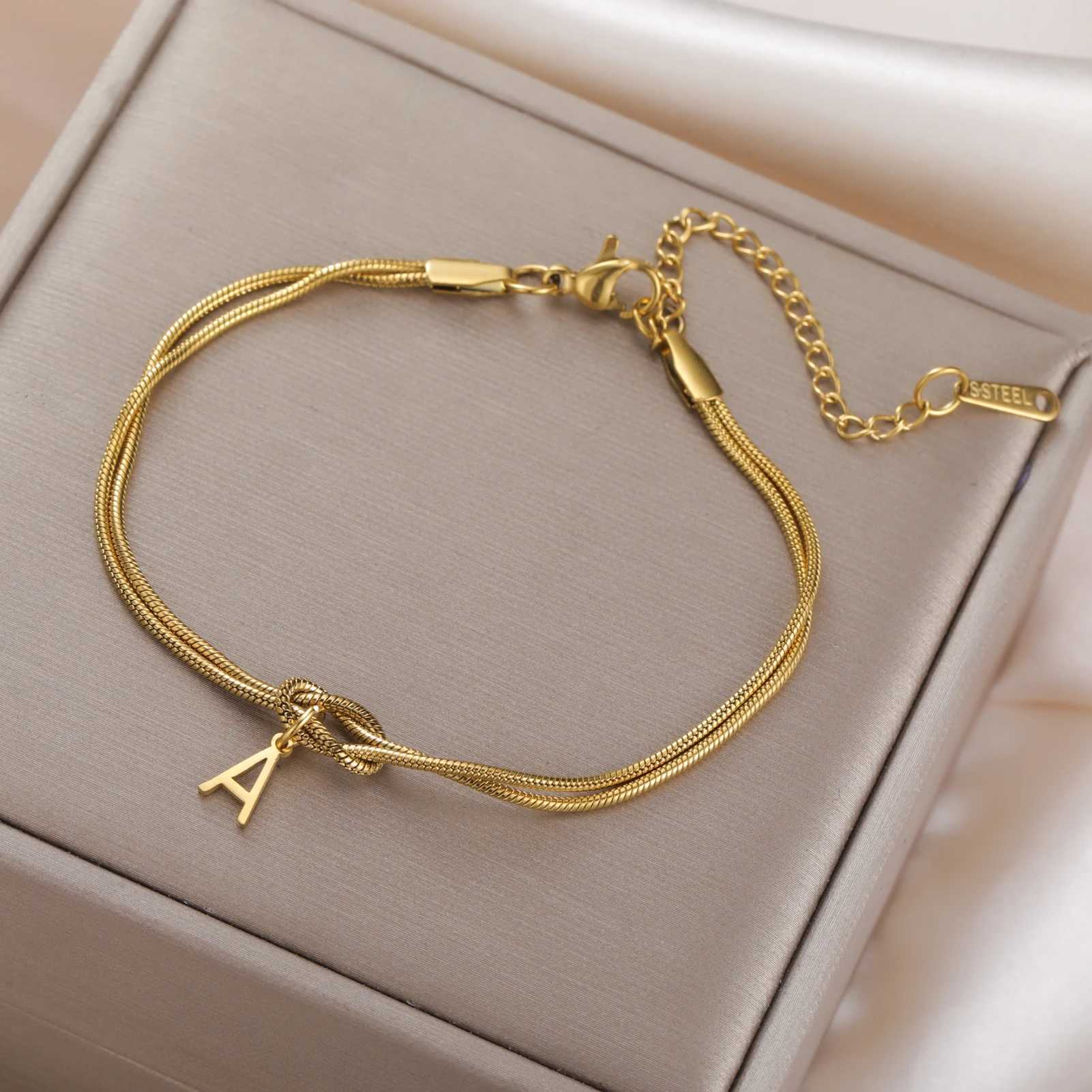 Skyrim Mens and Womens Initial A-Z Pendant Bracelet Stainless Steel Fashion Snake Chain Jewelry Couple Party Gift Wholesale XJ250707