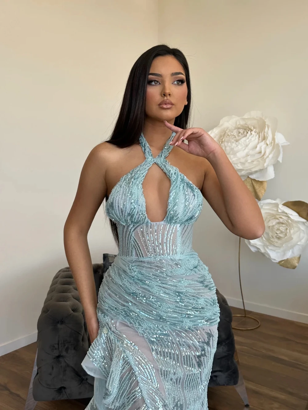 Sexy Women Evening Dresses Sweetheart Neck Halter Sleeveless Gown Sequins Split Side Sweep Train Dress For Party Custom Made