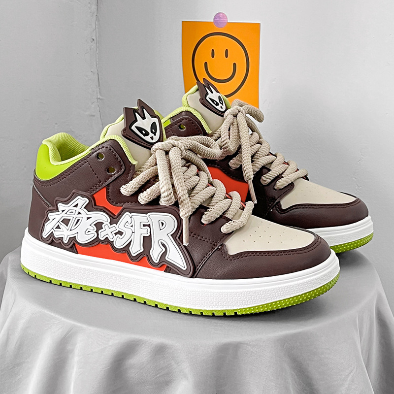 New men's skate shoes, cute little devil style trendy shoes, dopamine - inspired outfits, trendy sports shoes, fashionable, casual, niche, high -