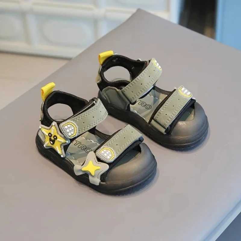 2025 New Fashion Korean Style Summer Luxury Pentagram Childrens Beach Shoes Ergonomic Soft Soled Childrens Womens Sandals R250707