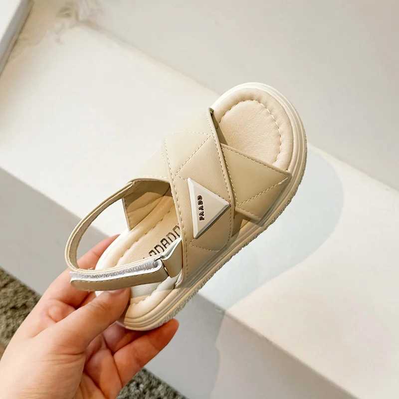 2025 Summer Casual Cute Round Toe Buckle Solid Color Comfortable Childrens Casual Sandals Girls Shoes Toddler Girl Shoes R250707