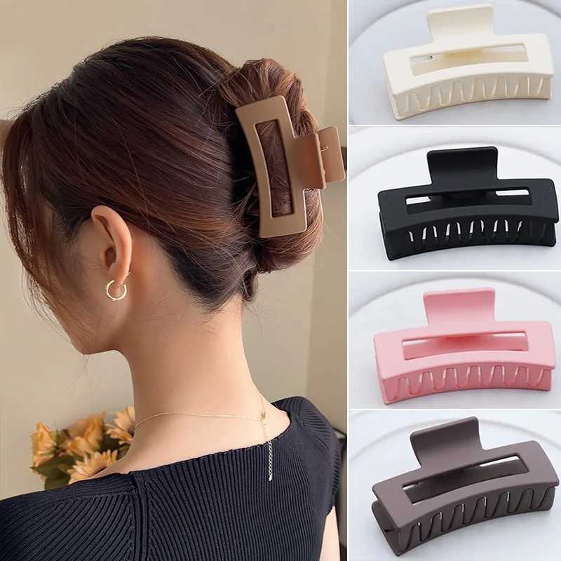 Korean Women Girls Plastic Hair Claws Hair Clips Headwear Large Size Hairpin Crab Barrette Fashion Ornament Hair Accessories Z250707