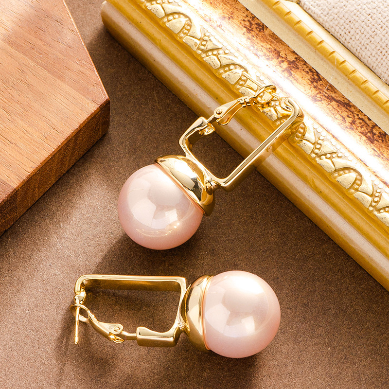 Fashion Pearl Light High-end Feel Slimming for Square and Round Faces Non-fading Sier Needle Earrings