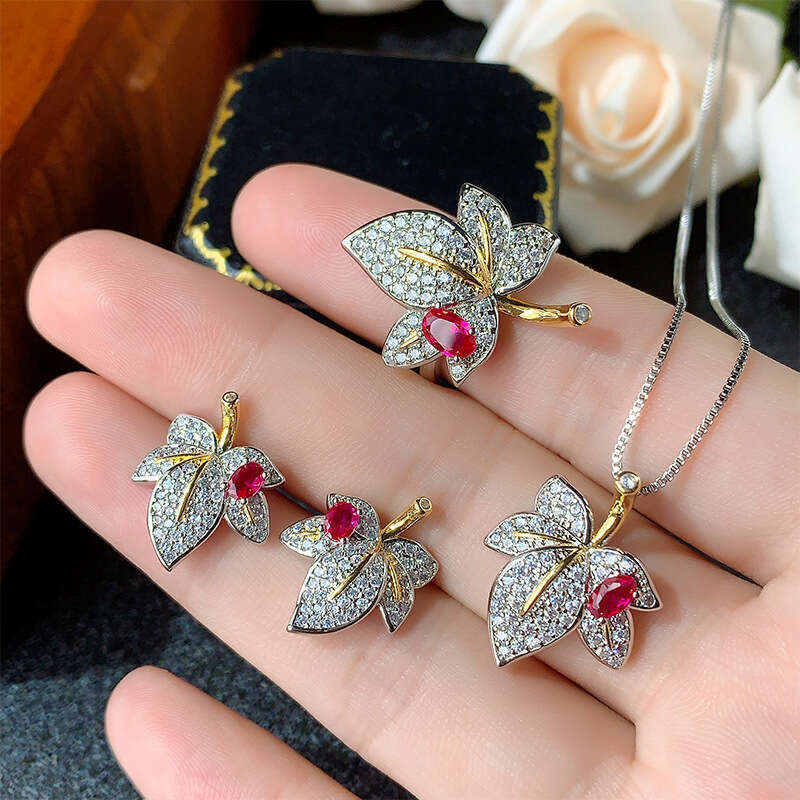 New Jewelry Set Decorative Maple Leaf Design Earrings S Sier Needle Necklace Ring Fashion Commuter Women's Style C39