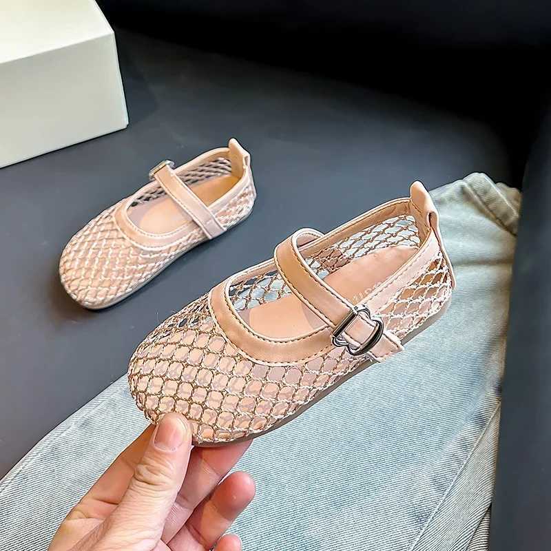2025 New Childrens Flats Summer Breathable Princess Shoes for Girls Simple Fashion Kids Casual Shoes Soft Soled Trend Versatile R250707
