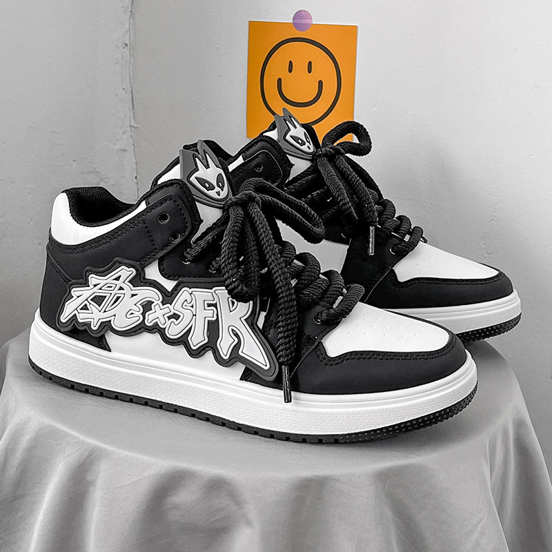 New men's skate shoes, cute little devil style trendy shoes, dopamine - inspired outfits, trendy sports shoes, fashionable, casual, niche, high -