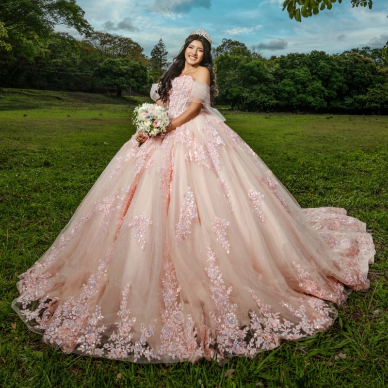 Pink Quinceanera Dresses Ball Gown Off The Shoulder Applique Lace Beading Crystal Tull Corset Party Birthday Sweet 16 Dress Vestidos De 15 Anos