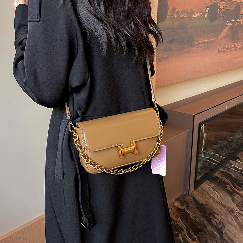 Luxury Bag Women's 2025 Chain Strap Underarm Bag - Niche Fashionable Shoulder Crossbody Purse With Free Shipping