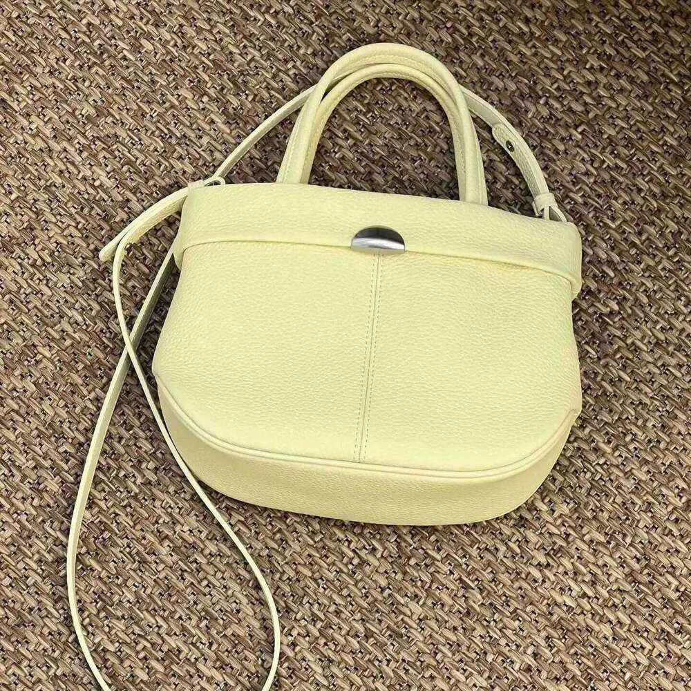 Bags Designer New Women's Chest Bounce Trendy Large Capacity Soft Leather Bag Small Lightweight Versatile And Fashionable